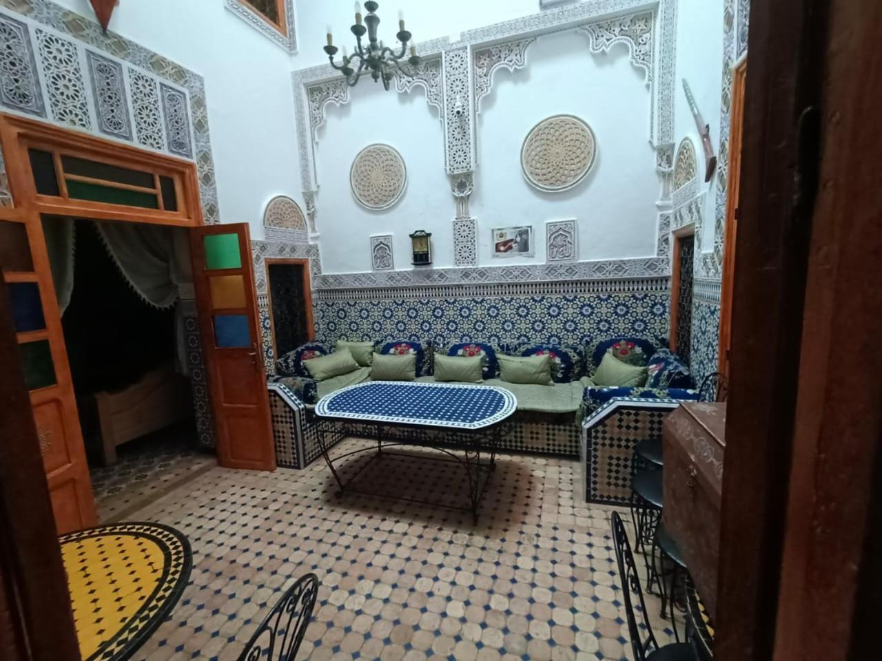 Riad Lala Drissia Fez Bagian luar foto